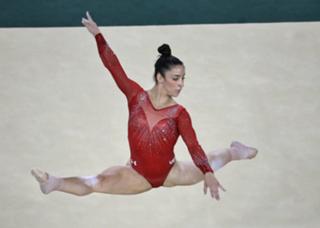 Aly Raisman feet photo thumbnail
