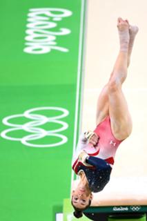 Aly Raisman feet photo thumbnail