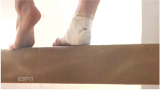 Aly Raisman feet photo thumbnail