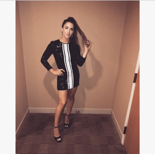 Aly Raisman feet photo thumbnail