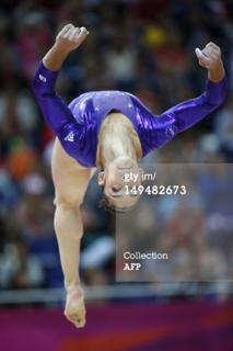 Aly Raisman feet photo thumbnail