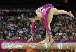 Aly Raisman feet photo thumbnail