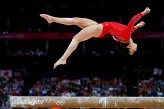 Aly Raisman feet photo thumbnail