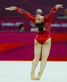 Aly Raisman feet photo thumbnail