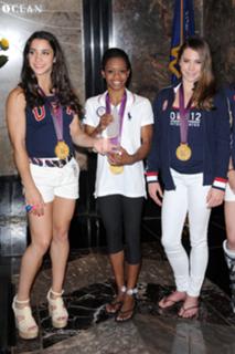 Aly Raisman feet photo thumbnail