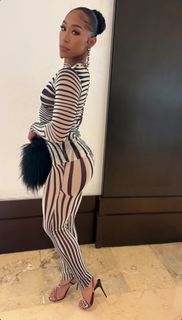 Alycia Baumgardner feet photo 5
