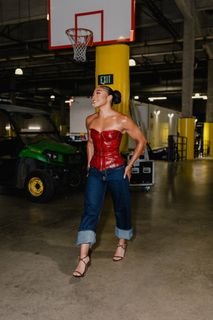 Alycia Baumgardner feet photo 12