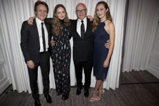 Alycia Debnam-Carey feet photo thumbnail