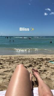 Alycia Debnam-Carey feet photo thumbnail