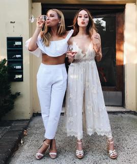Alycia Debnam-Carey feet photo thumbnail