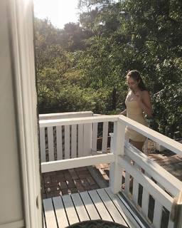 Alycia Debnam-Carey feet photo thumbnail