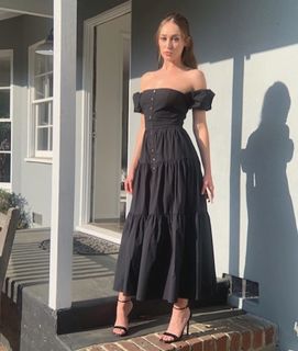Alycia Debnam-Carey feet photo thumbnail