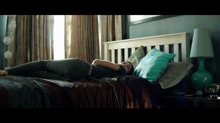Alycia Debnam-Carey feet photo thumbnail