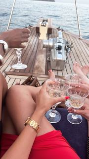 Alycia Debnam-Carey feet photo thumbnail
