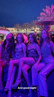 Alycia Debnam-Carey feet photo thumbnail