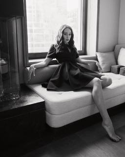 Alycia Debnam-Carey feet photo thumbnail