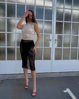 Alycia Debnam-Carey feet photo thumbnail