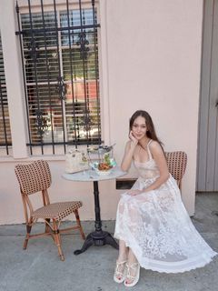 Alycia Debnam-Carey feet photo thumbnail