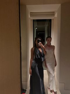 Alycia Debnam-Carey feet photo thumbnail