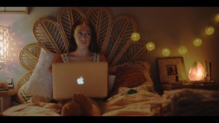 Alycia Debnam-Carey feet photo 6