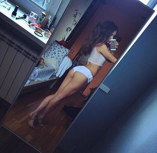 Alyona Ponomarenko feet photo 2