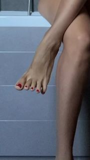 Alyona Ponomarenko feet photo 9