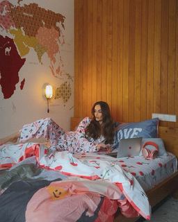 Alyona Vodonaeva feet photo 7