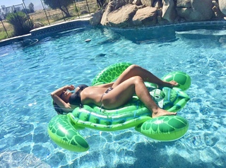 Alysha Del Valle feet photo 14