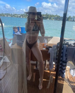 Alysha Newman feet photo 1