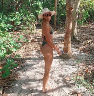 Alysha Newman feet photo 20