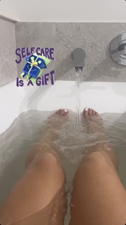 Alysia Magen feet photo 14