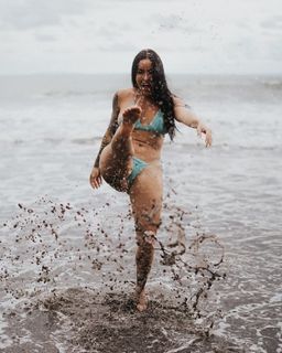 Alysia Magen feet photo 2