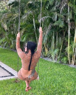Alysia Magen feet photo 2