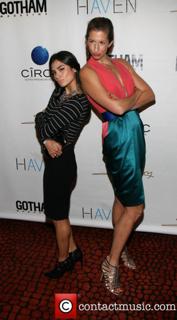 Alysia Reiner feet photo 6