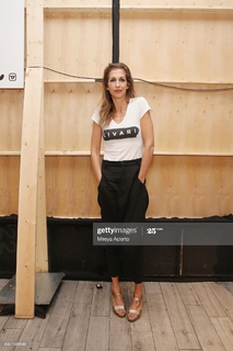 Alysia Reiner feet photo 17