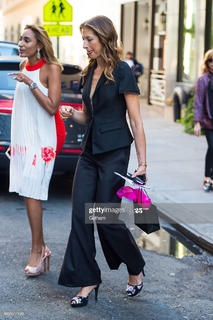 Alysia Reiner feet photo 10