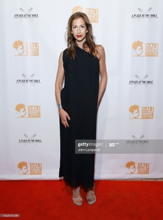 Alysia Reiner feet photo 12