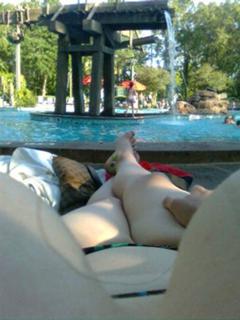 Alyson Court feet photo 1