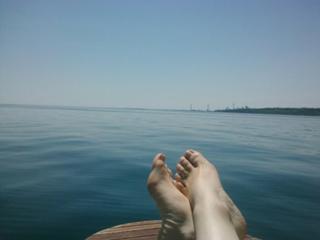 Alyson Court feet photo 5