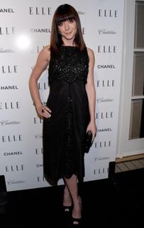 Alyson Hannigan feet photo thumbnail