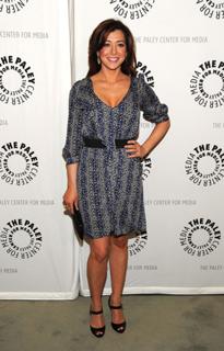 Alyson Hannigan feet photo thumbnail