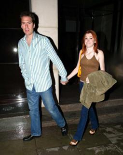 Alyson Hannigan feet photo thumbnail