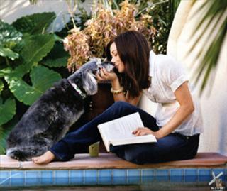 Alyson Hannigan feet photo thumbnail
