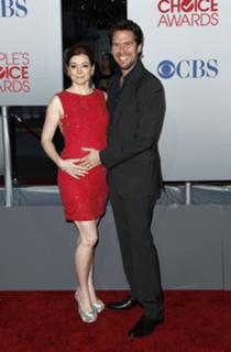 Alyson Hannigan feet photo thumbnail