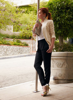 Alyson Hannigan feet photo thumbnail