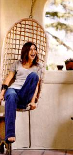 Alyson Hannigan feet photo thumbnail