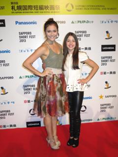 Alyson Stoner feet photo thumbnail