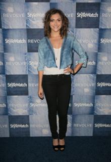 Alyson Stoner feet photo thumbnail