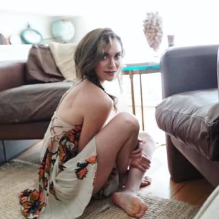 Alyson Stoner feet photo thumbnail