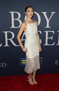 Alyson Stoner feet photo thumbnail